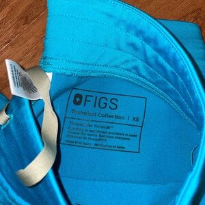 Figs scrub set